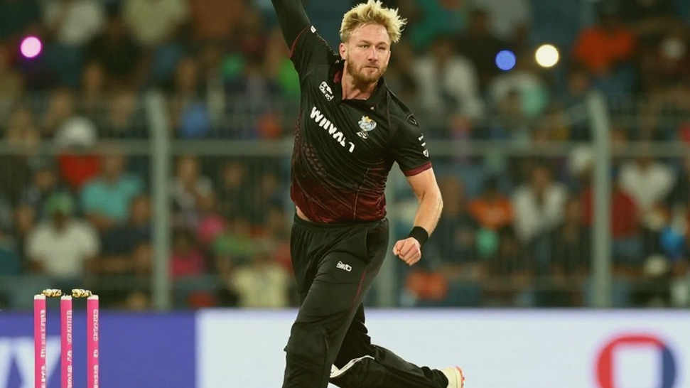 दूसरे दिन ही उखड़ने लगी पिच, और दक्षिण अफ़्रीका की उम्मीद टिकी है बवुमा पर