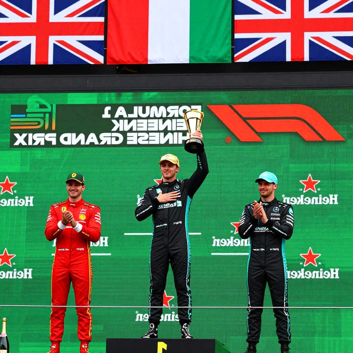 इमोला का बैकअप: F1 के 2026 फिनाले पर सैंज की शंका से बड़ा सबूत